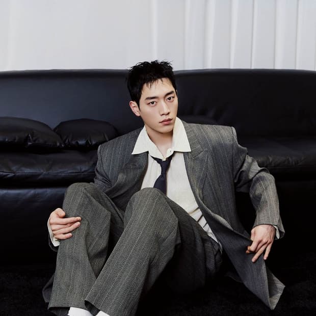 렉토 24FW 브로큰 헤링본 더블자켓 그레이