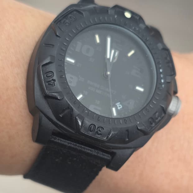 루미녹스 (LUMINOX) 블랙아웃 XL 0201.BO 스위스 쿼츠시계