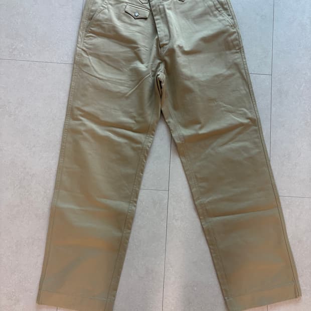 스펙테이터 로데오 치노 팬츠 카키 L사이즈 25FW