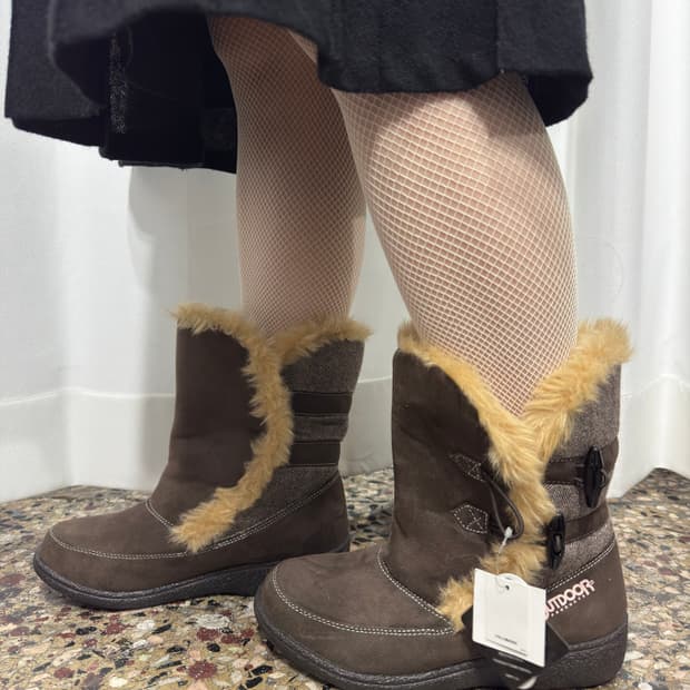 outdoor fur boots 