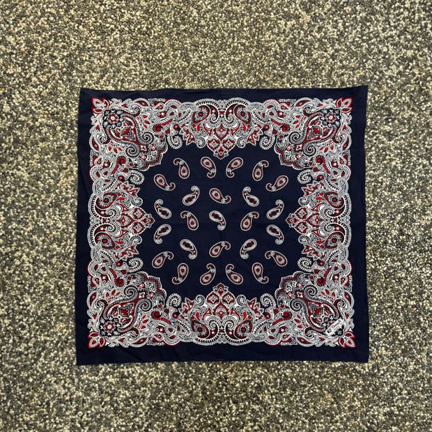 빈티지 페이즐리 반다나 네이비 