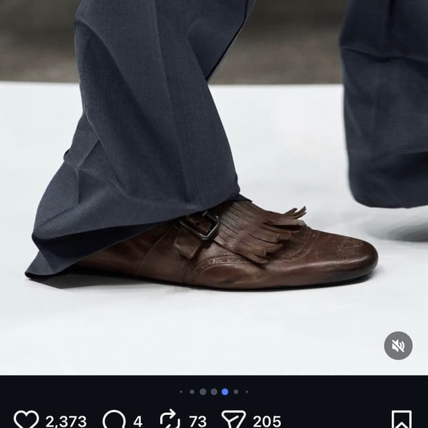 프라다 셔플 프린지 몽크 스트랩 270