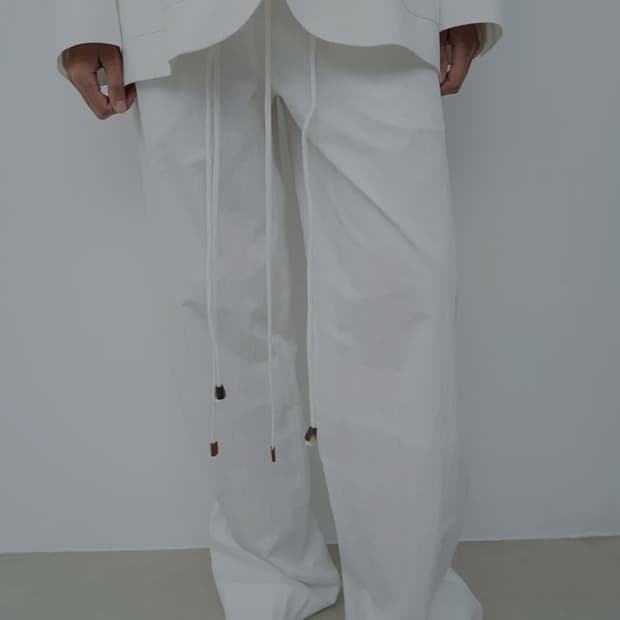 르917 레이온 코튼 혼방 레귤러핏 화이트 팬츠 36size