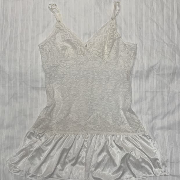 White Layered Lace Sleeveless