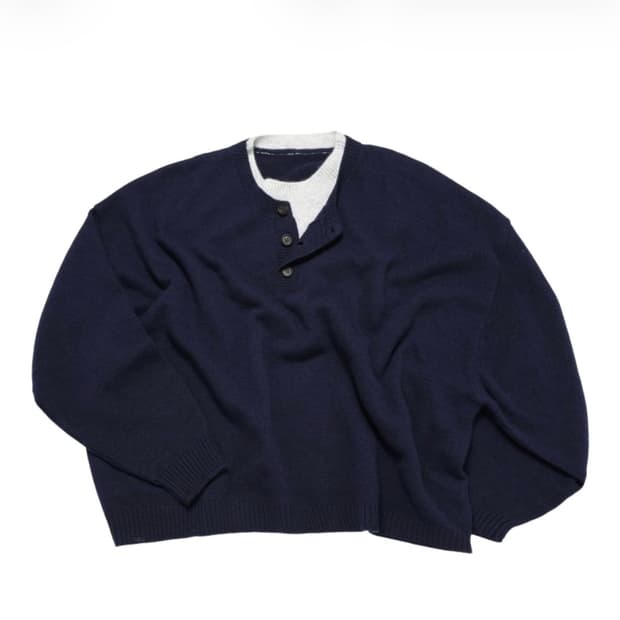 [M] MJD 콘트라스트 넥 캐시 크롭 니트 네이비