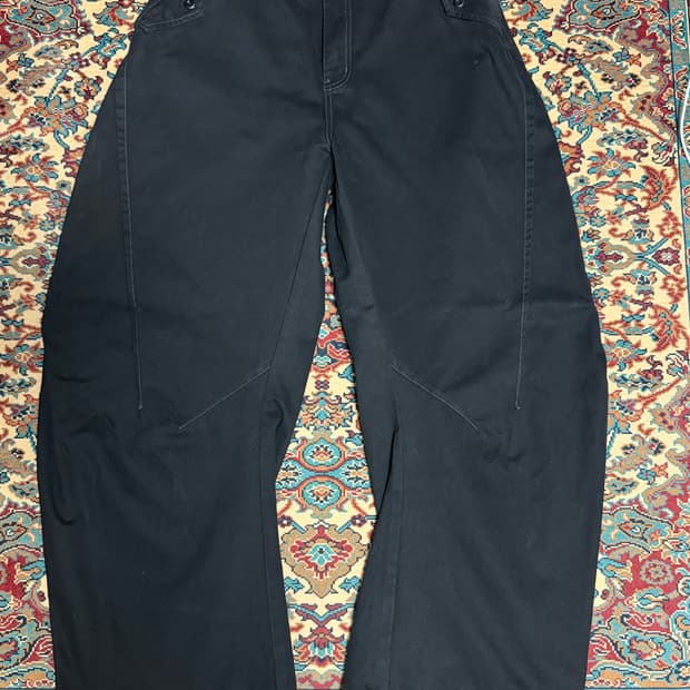 인템포무드 뉴하운 커브드 팬츠 블랙 L