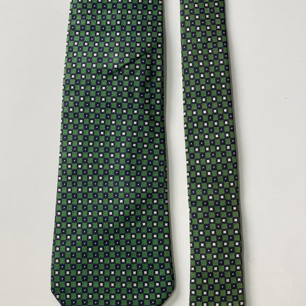 트루사르디 넥타이