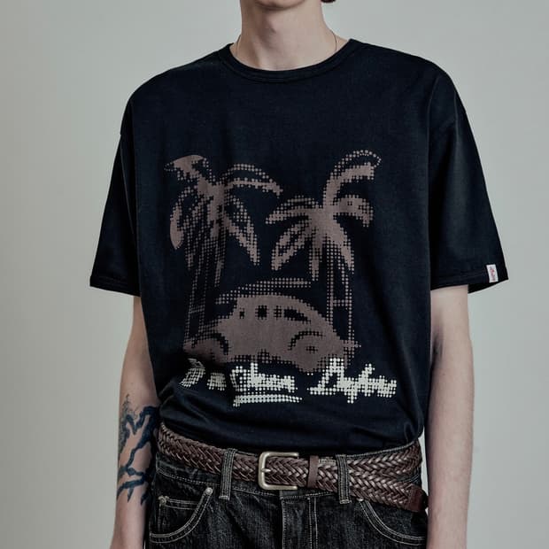 엘무드 캘리 그래픽 링거티 반팔티 블랙