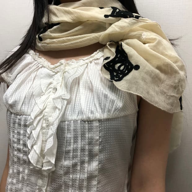 빈티지 아이보리 스타 패턴 스카프