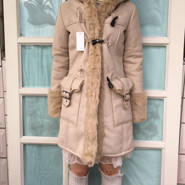 Fake fur duffle button hood coat