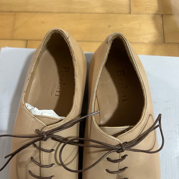 (정품) 벨루티 남성 더비 슈즈 베이지