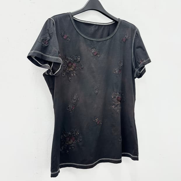NONE vintage floral embroidery tee