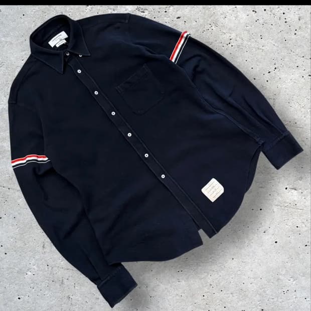 톰브라운 네이비 셔츠 