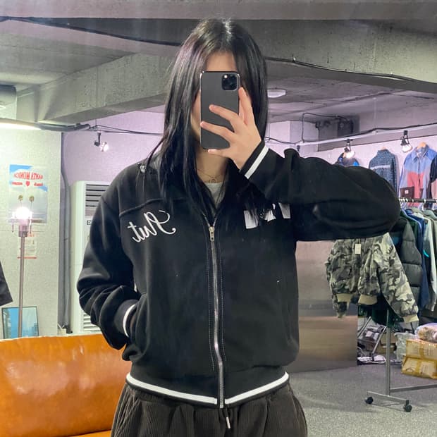 본네 패치 블랙 트랙 자켓 집업 B3651