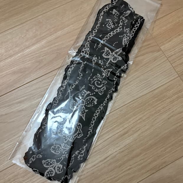 새상품) 캐피탈 워셔 실크 스카프 네커치프 / 블랙