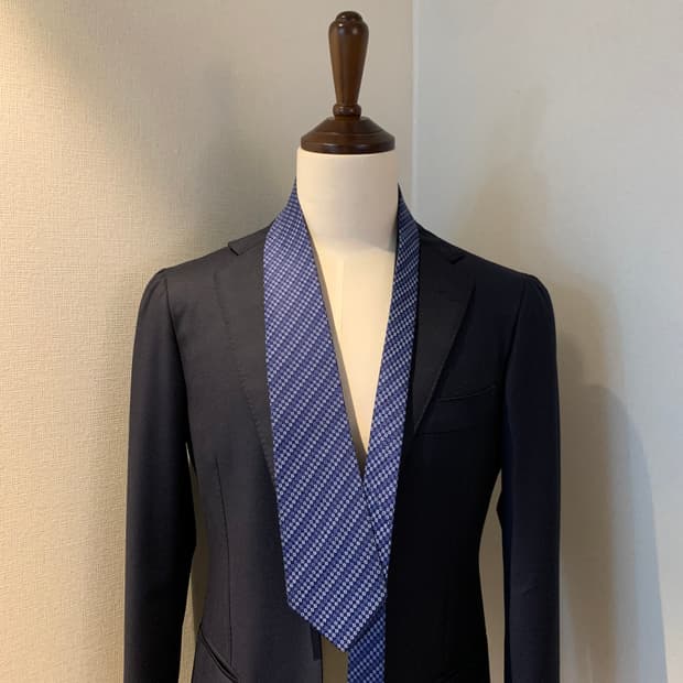 펜디(FENDI) FF스몰로고 모노그램 명품 신형넥타이 최상급 A+