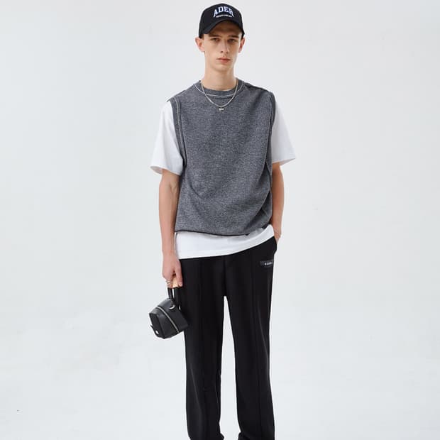 아더에러 니트 베스트