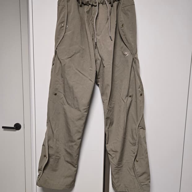 [2] 22FW 산산기어 웨이브 팬츠 머드 카키