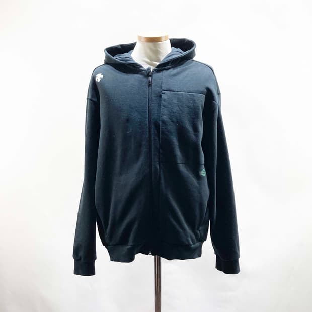 데상트 남성후드집업자켓 블랙 95