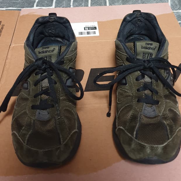 뉴발란스 878 카키(올리브) 235