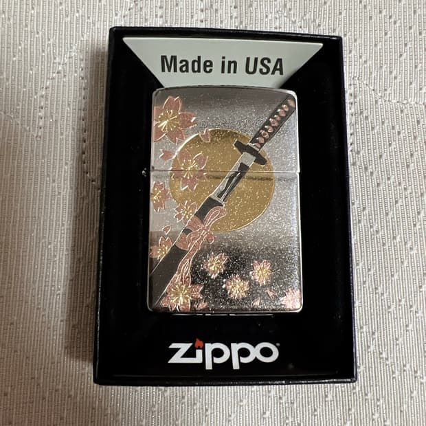 Zippo) 지포라이터 일본검 사무라이 사쿠라 실버 한정판