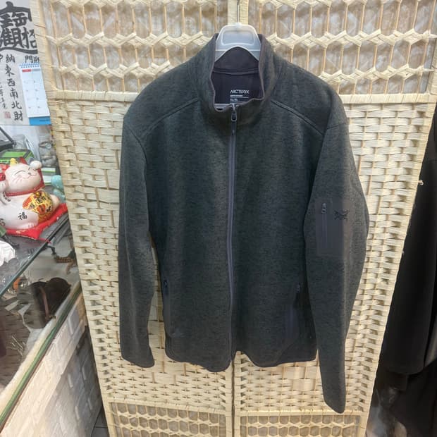 105 정품 아크테릭스 커버트 집업 가디건 팝니다