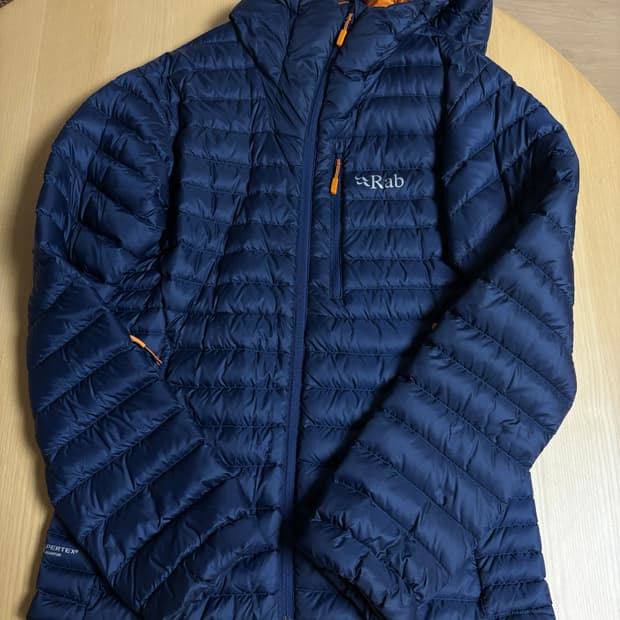 Rab 마이크로라이트 알파인 자켓 딥 잉크 마멀레이드