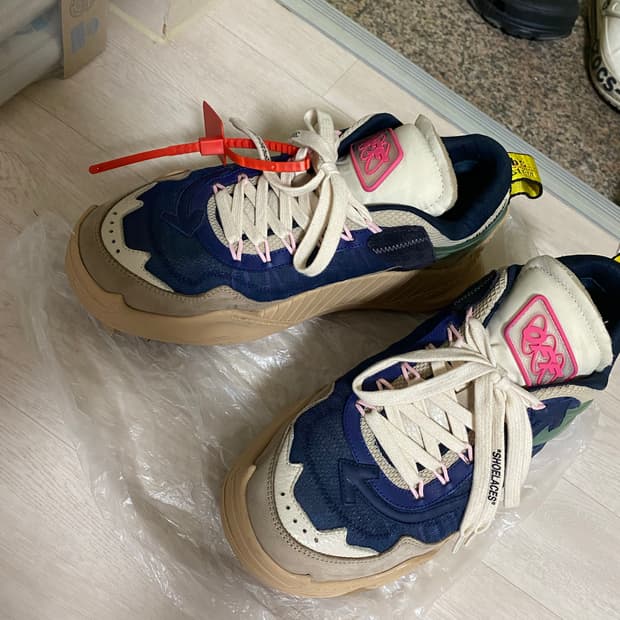 오프 화이트 odsy1000