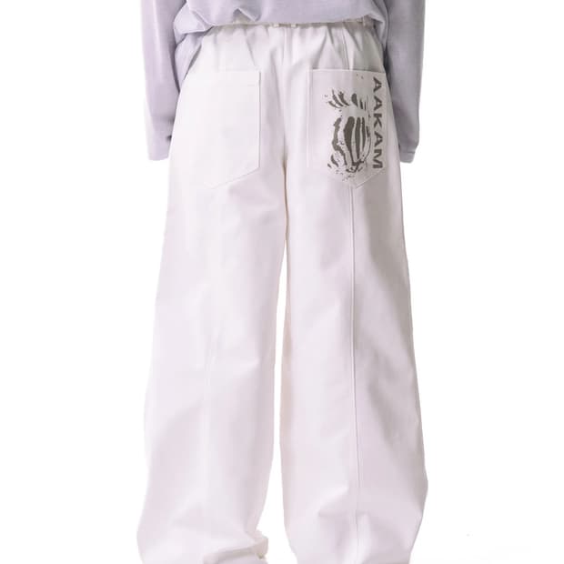 [1] 아캄 니 핀턱 프린티드 데님 팬츠 화이트