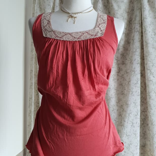 [빈티지] 레이스 넥 핑크 나시 블라우스