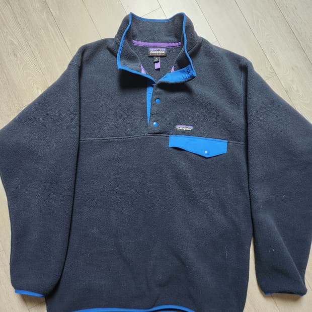 파타고니아 신칠라 피치블루 팝니다.(M)