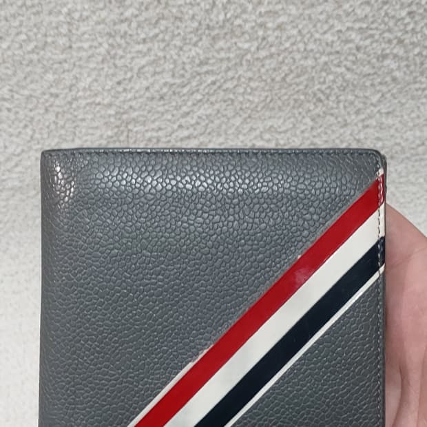 톰브라운 삼선 그레이 반지갑