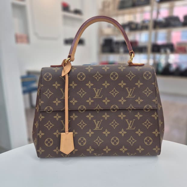 루이비통 클루니 MM 숄더백 M42735