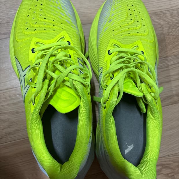 아식스 노바블라스트4