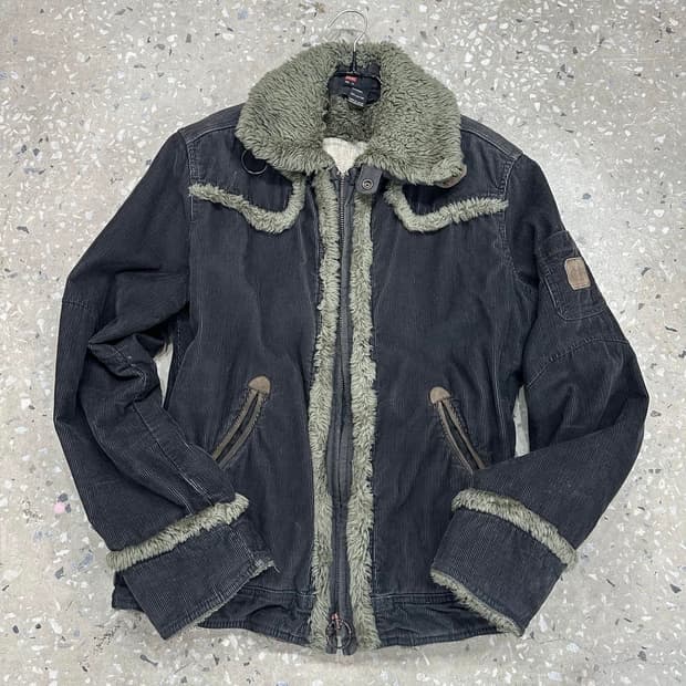 Diesel 디젤 코듀로이 무스탕