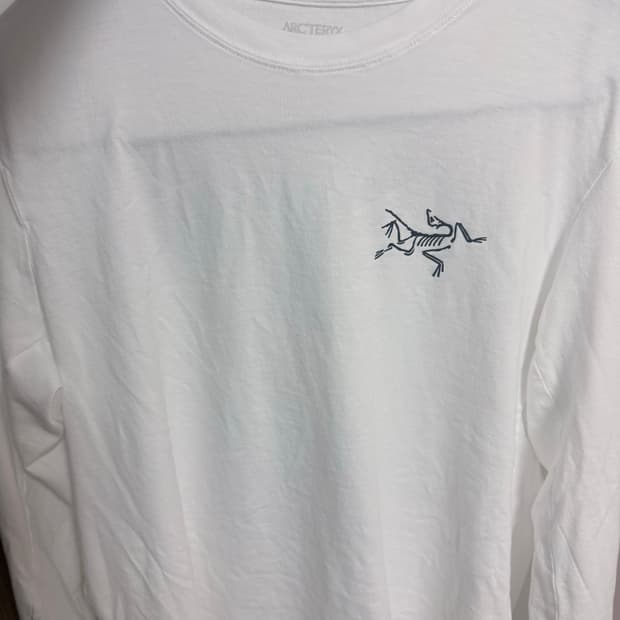 아크테릭스 멀티 버드 로고 롱슬리브