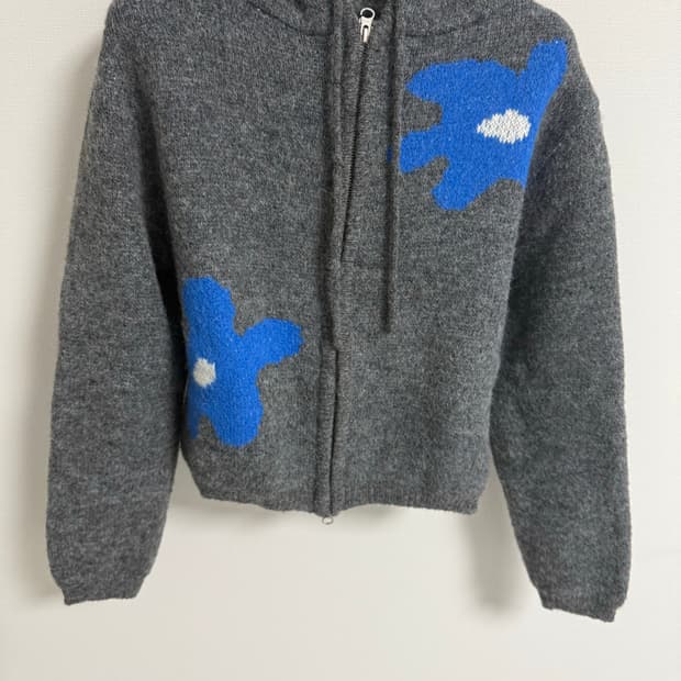 Aeae 에이이에이이 데이지 후드