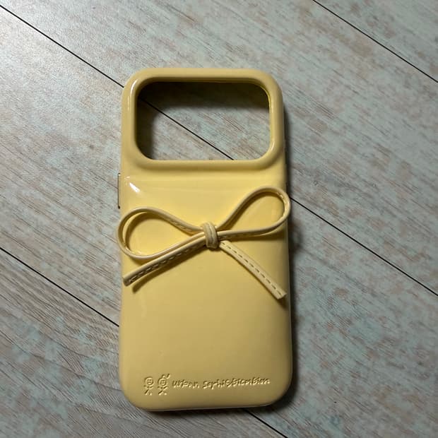 어반소피스티케이션 17프로 케이스 판매합니다