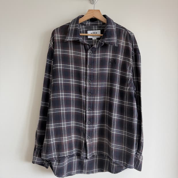 트래블(TRAVEL) 체크 셔츠