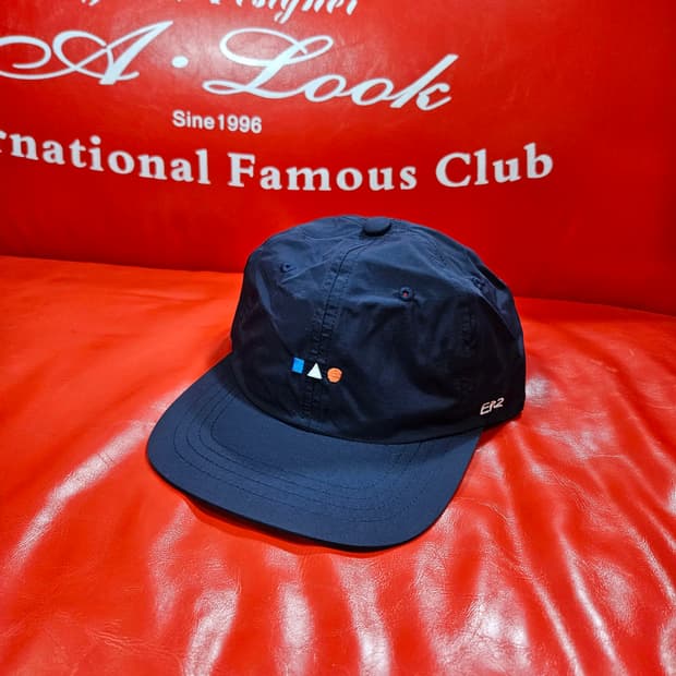 (새상품) Maniere in Paris 나일론 시그니쳐 로고 캠프캡