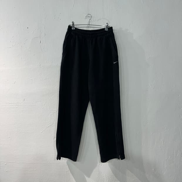 나이키 검흰 트레이닝바지 95-100