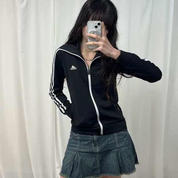 Adidas black jersey