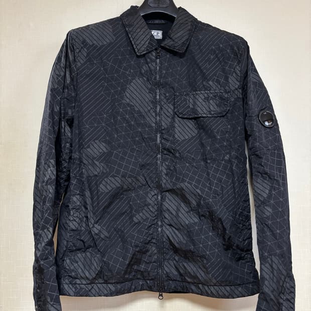 CP컴퍼니 카모 오버셔츠