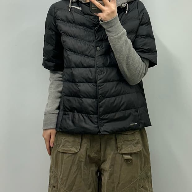 나이키 에어로로프트 블랙 하프 경량 패딩