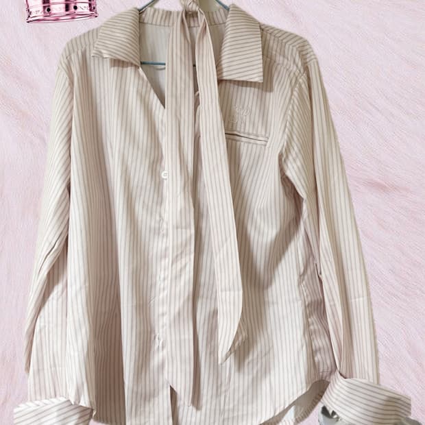 [새상품] 뽀용 스윗 프레피 셔츠