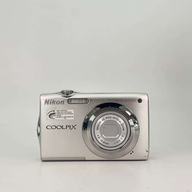 니콘 쿨픽스 Nikon Coolpix S3000 실버