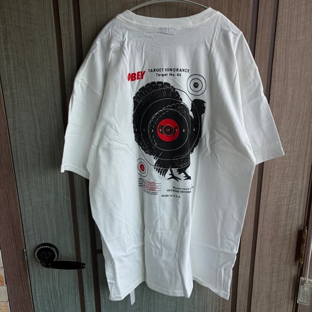 [새상품]오베이 타겟 이그러넌스 로고 반팔티셔츠 화이트 L,XL