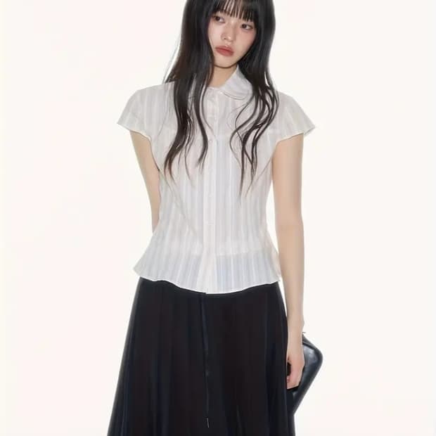 입자마자 분위기 여신되는 반팔셔츠✨️🦋