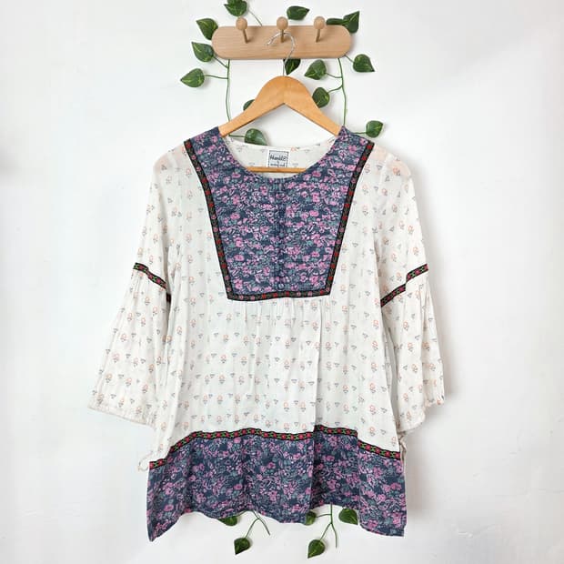 패턴 포인트 블라우스