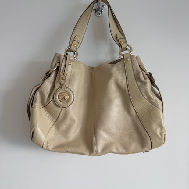 앤클라인(ANNE KLEIN) 레더 숄더백(큰 사이즈)